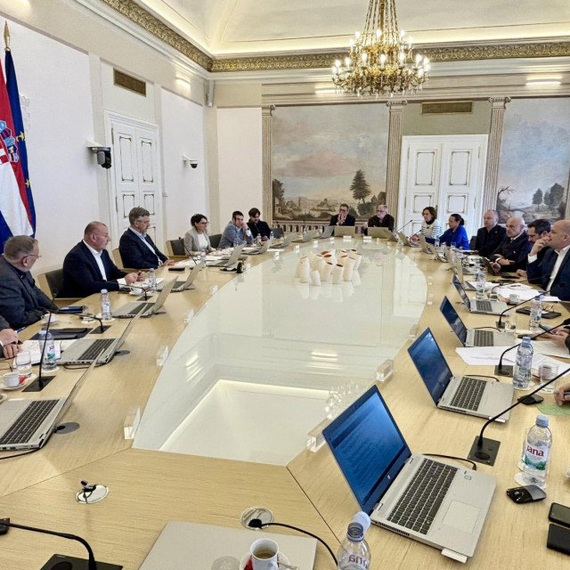 Kabinet Vlade RH