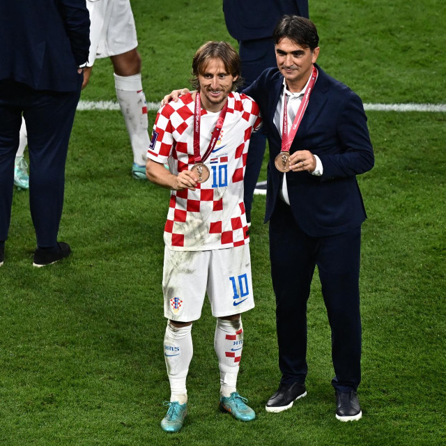 Luka Modrić i Zlatko Dalić s brončanim medaljama u Katru
