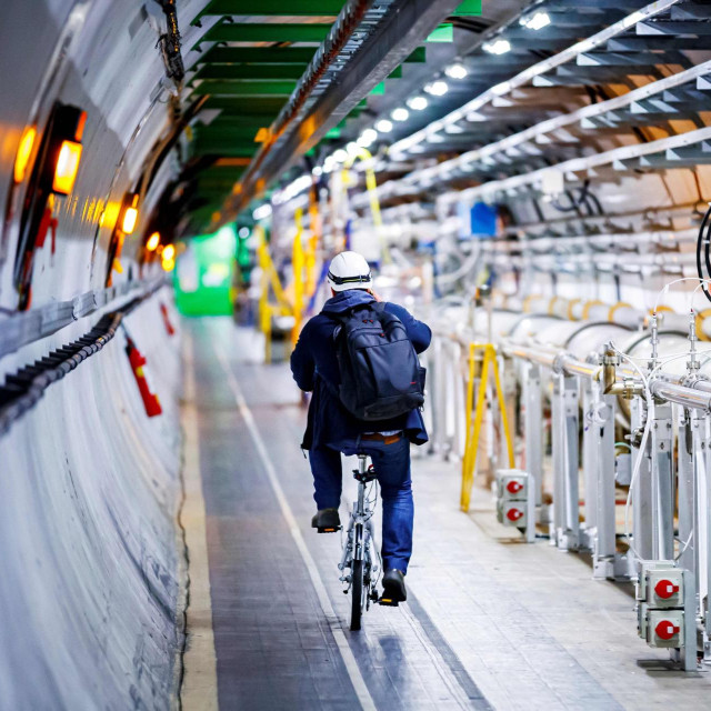 Veliki hadronski sudarač u CERN-u