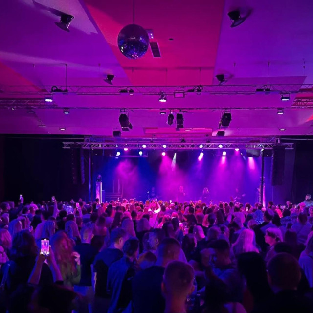 Koncert Tonyja Cetinskog u Sloveniji