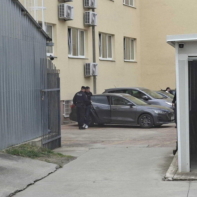 Privođenje Marka Ajčeka