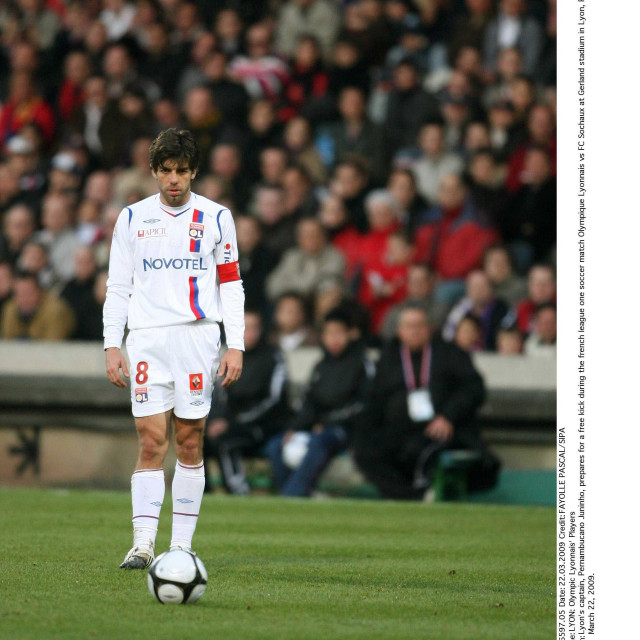  Pernambucano Juninho u dresu Olympique Lyona