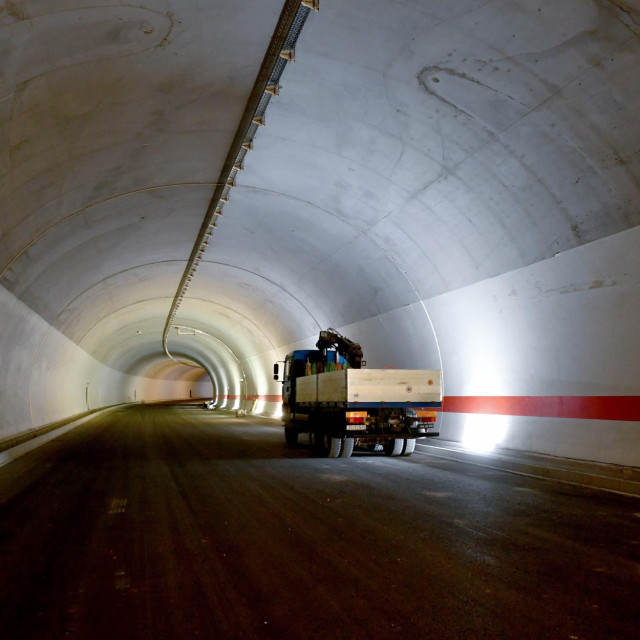 Tunel Podmurvice, ilustracija