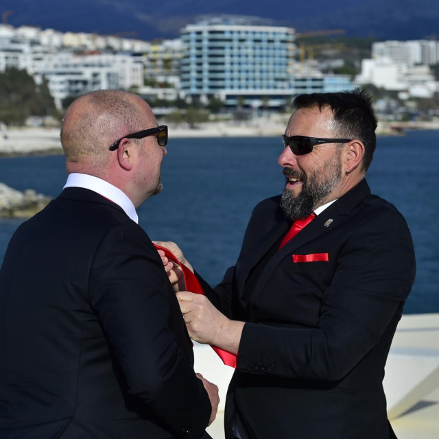 
Klapa Šufit snima video spot za pjesmu Uz tebe.
+