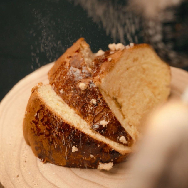 Stjepanova je sirnica obogaćena aromama prošeka, vanilije, ruma, ružine vodice...