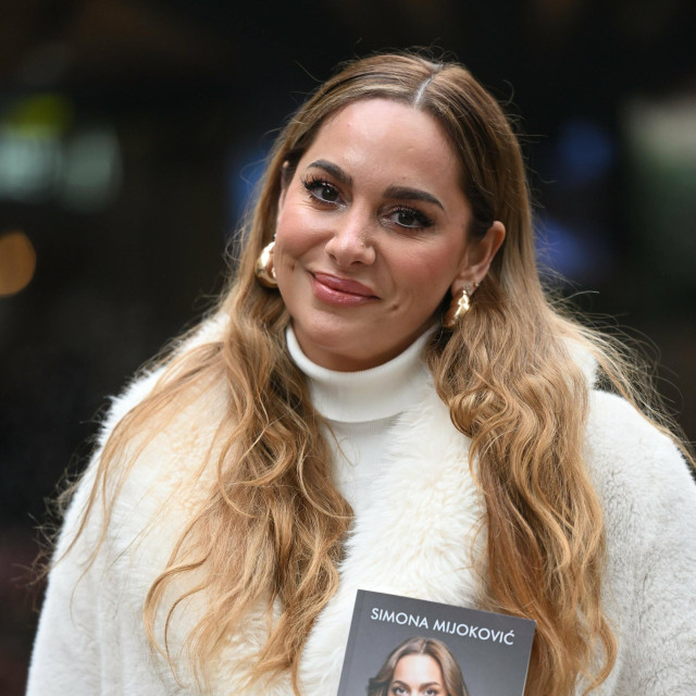 Simona je nedavno i objavila knjigu ”Kako sam tražila ljubav”