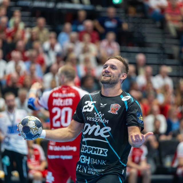 Luka Cindrić igrat će s Veszpremom u Parizu