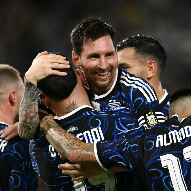 Lionel Messi slavi pogodak protiv Zambije