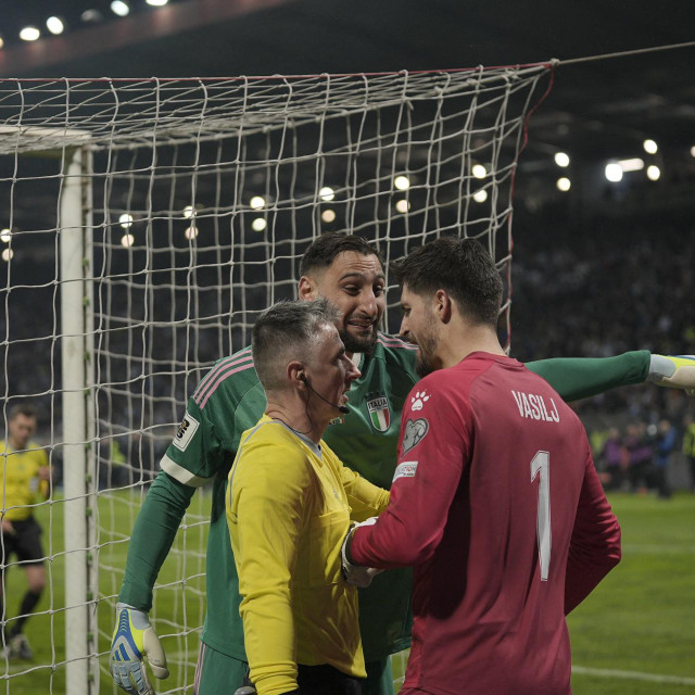 Donnarumma i Vasilj