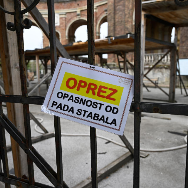 Gradsko groblje Mirogoj službeno je otvoreno, ali se u njega ulazi na vlastitu odgovornost