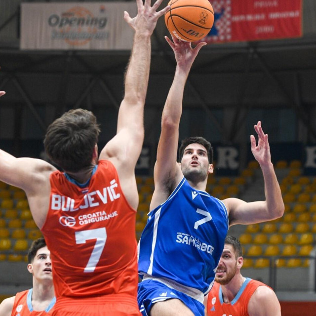 Kapetan Lovro Mandalinić je ljetos jedini ostao iz momčadi koja je izborila promociju Samobora u Premijer ligu