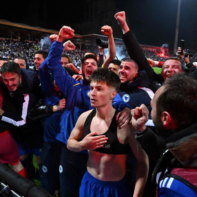 Slavlje reprezentativaca BiH nakon pobjede protiv Italije