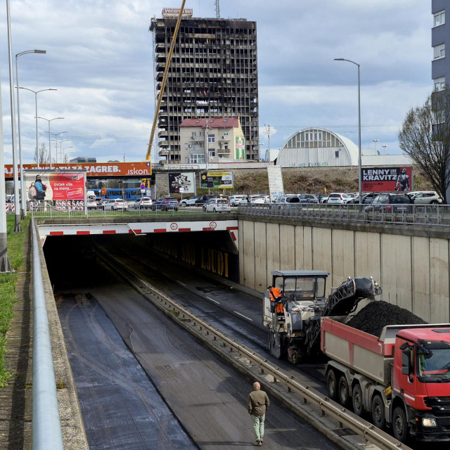 Podvožnjak kod Vjesnika