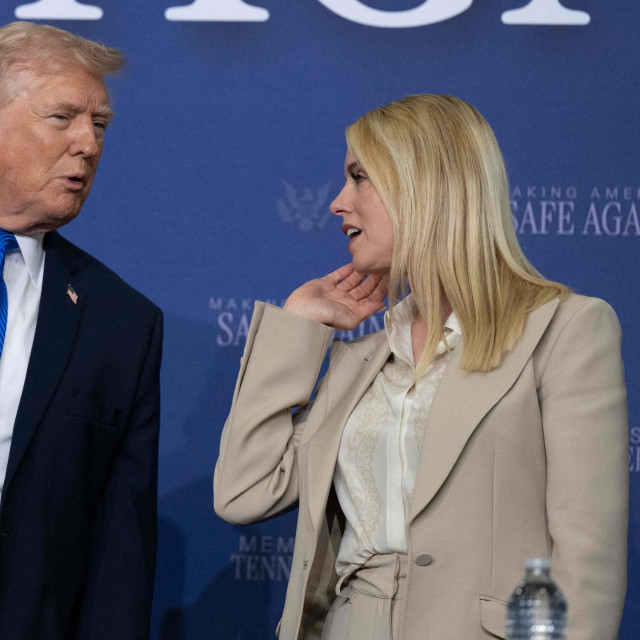 Donald Trump i Pam Bondi