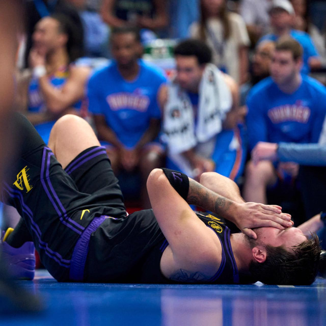 Luka Dončić se ozlijedio u trećoj četvrtini utakmice Lakersa kod Oklahoma Cityja