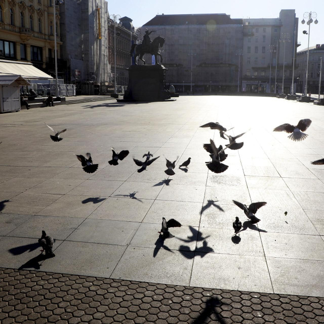Mirno uskršnje jutro na glavnom zagrebačkom trgu