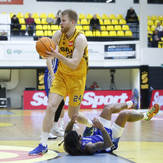 Dario Drežnjak