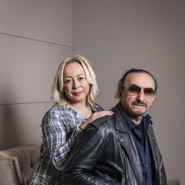 Željko Bebek sa suprugom Ružicom, sinom Zvonimirom i kćeri Katarinom