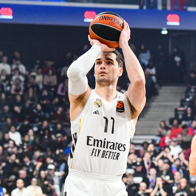 Mario Hezonja nije bio efikasan za tri poena, ali je pogodio kada je bilo najbitnije