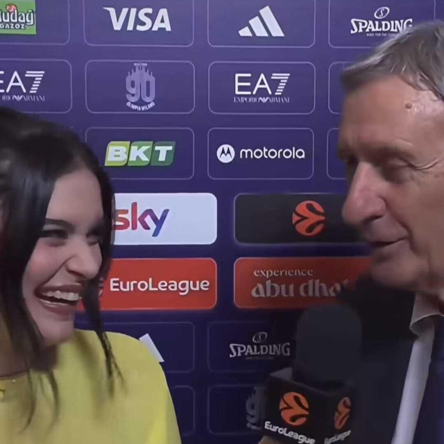 Razgovor srpske legende Svetislava Pešića s voditeljicom