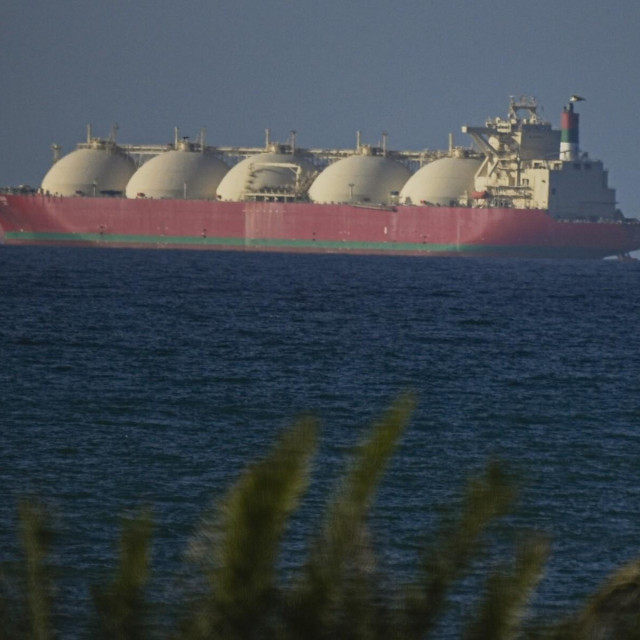 LNG brod prolazi kroz Hormuški tjesnac