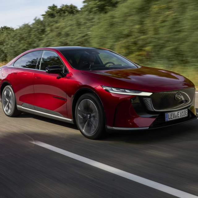 Mazda 6e