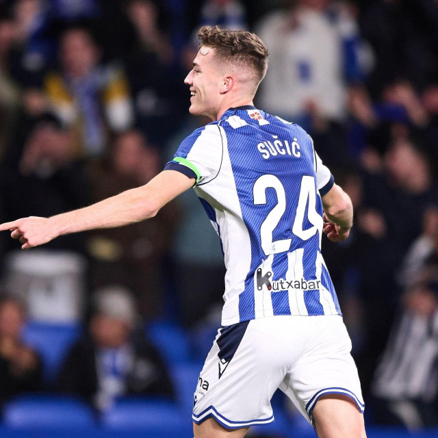 Luka Sučić u proslavi pogotka