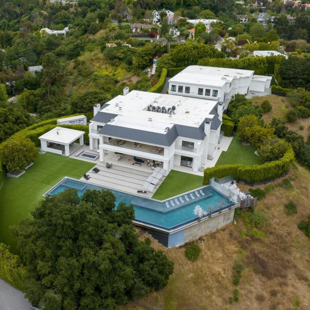 Vila Bena Afflecka i Jennifer Lopez u Beverly Hillsu