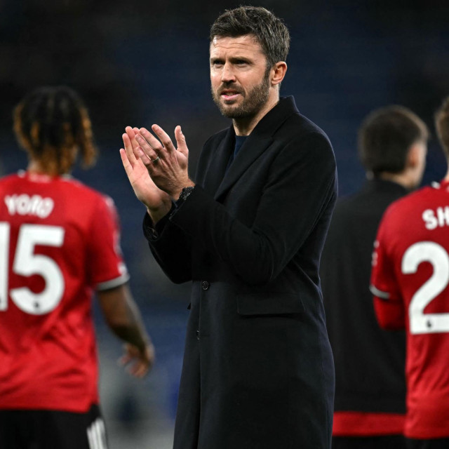 Michael Carrick do daljnjeg je na probnom roku