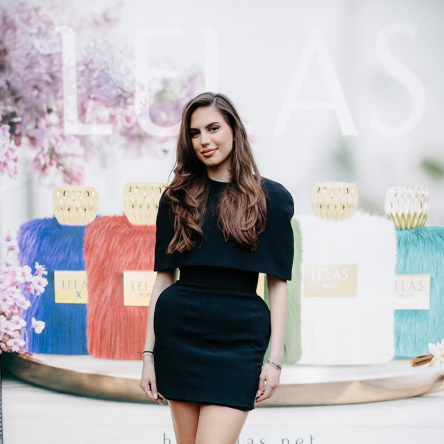 Iva Čagalj u haljini iz nove kolekcije Igora Djuge