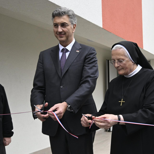 Andrej Plenković i sestra Finka Tomas