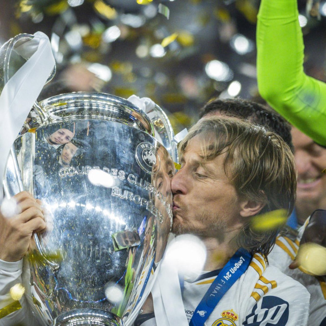 Luka Modrić ostat će najtrofejniji igrač u povijesti Real Madrida