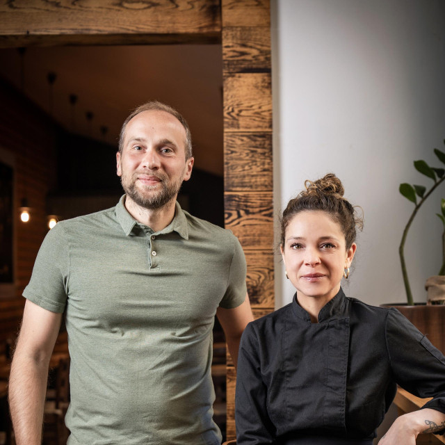 Matei Negovetić, voditelj bistroa i Antea Piplica, nova chefica bistroa
