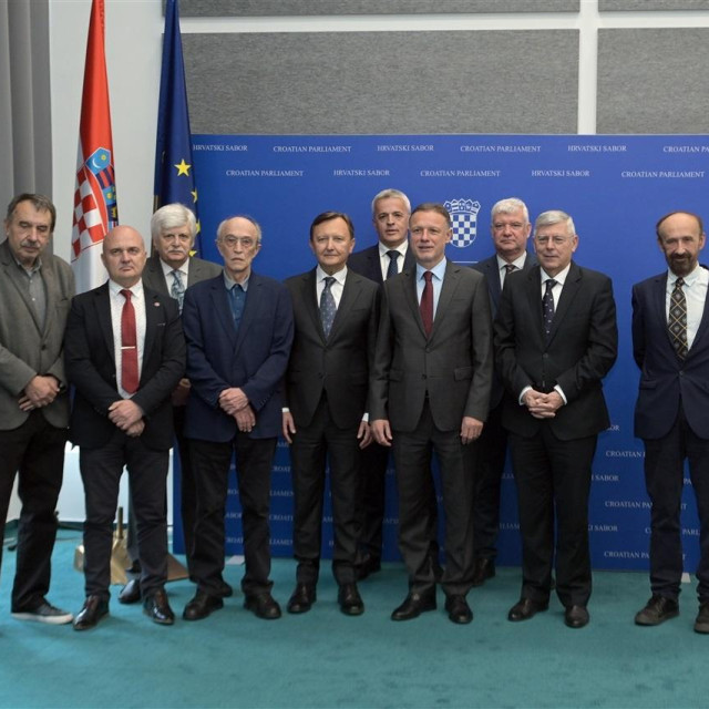 Odbor za podjelu državnih nagrada za znanost na svojoj prvoj sjednici