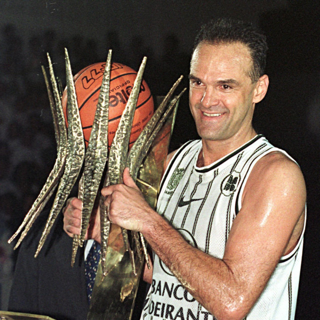 Oscar Schmidt