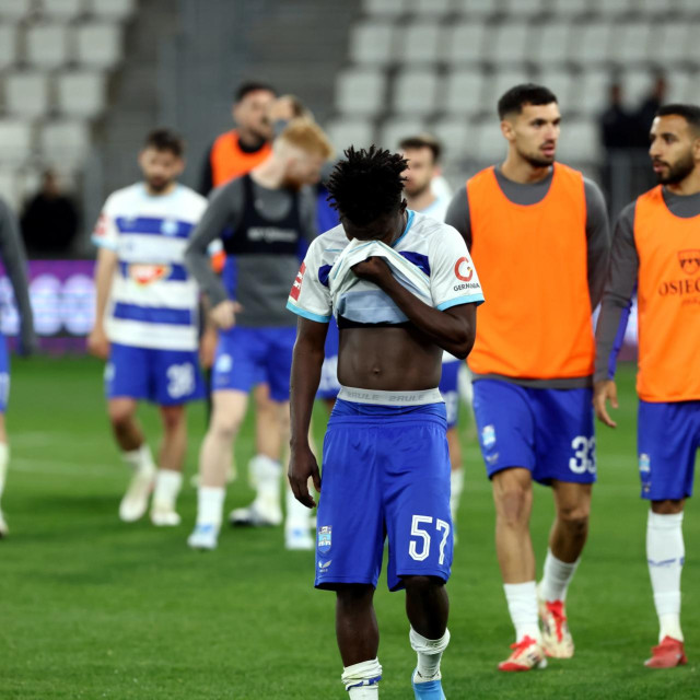 Samuel Akere tužan nakon poraza od Varaždina