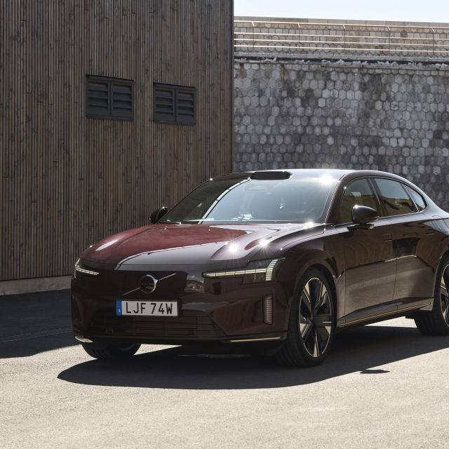 Volvo ES90