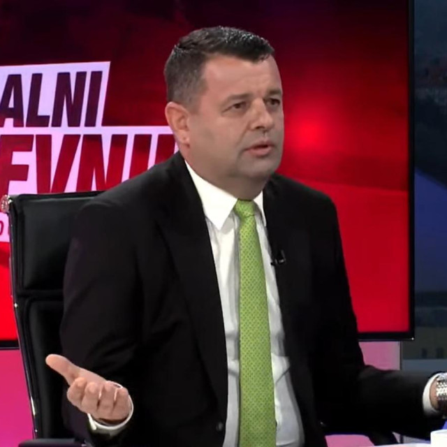 Sevlid Hurtić
 