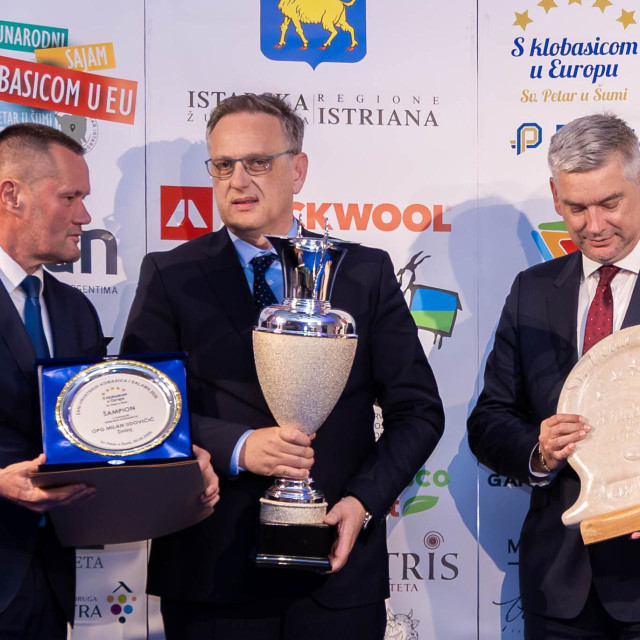 Načelnik Općine Sveti Petar u Šumi Mario Bratulić, saborski zastupnik Antun Kliman i istarski župan Boris Miletić