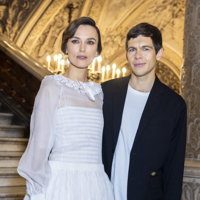 Keira Knightley i James Righton