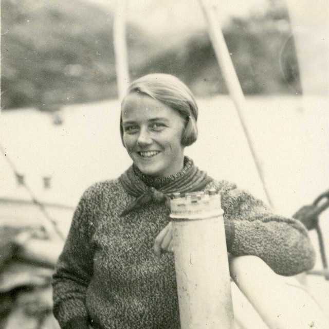 Marie Hammer