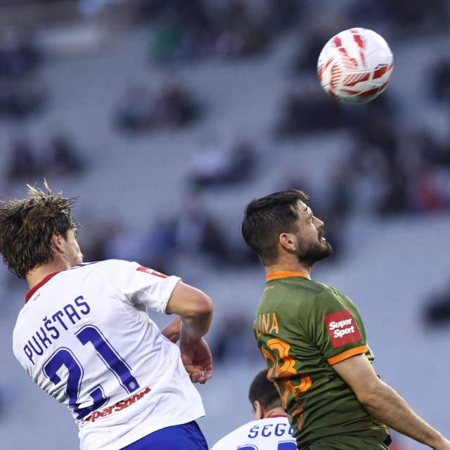 Hajduk - Osijek: Rokas Pukštas, David Čolina