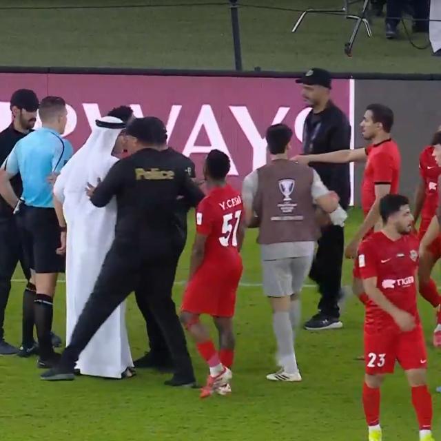 Machida - Al-Ahli Dubai, policija uletjela na teren