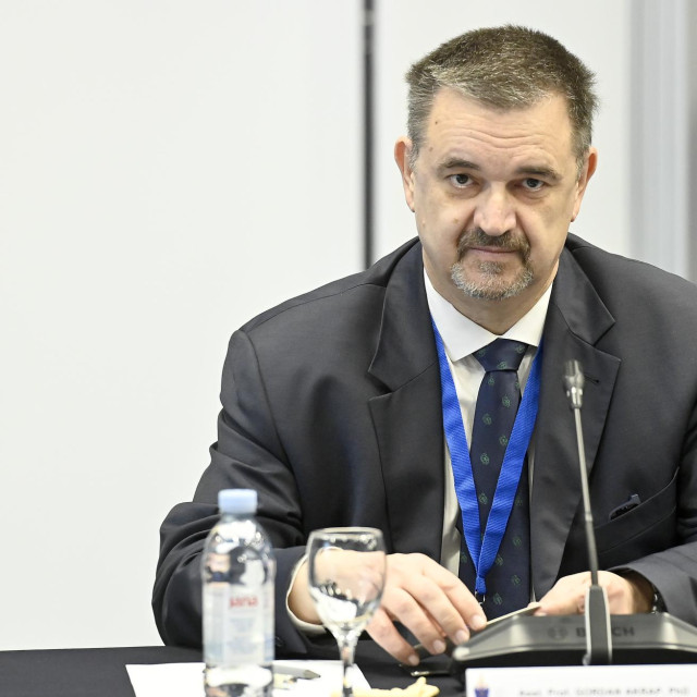 Gordan Akrap
 