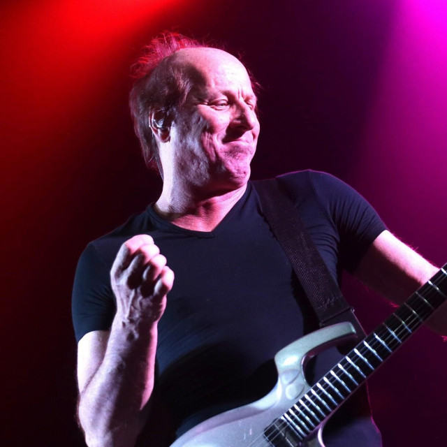 Adrian Belew 
