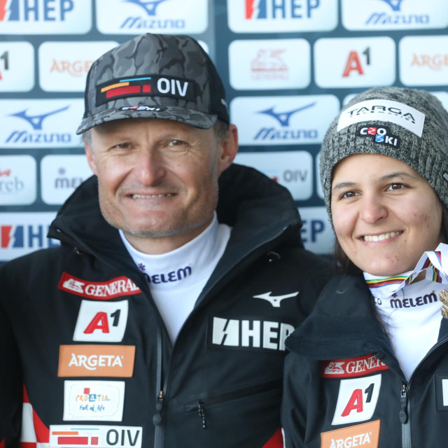 Amir i Zrinka Ljutić snimljeni 2022. nakkon što je Zrinka na juniorskom SP osvojila zlato u slalomu i broncu u veleslalomu