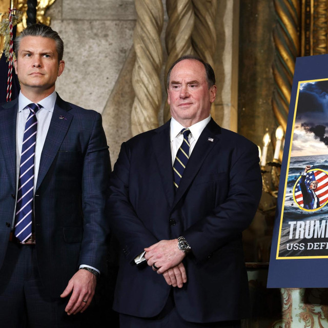 Pete Hegseth i John Phelan