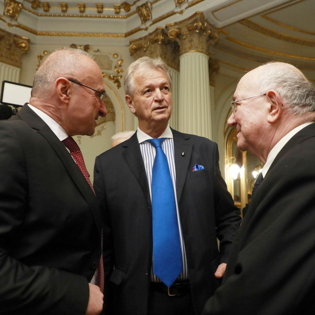 Gordan Grlić Radman, Miomir Žužul, Mate Granić


 