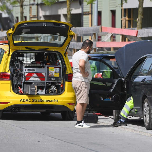 ADAC pomoć na cesti