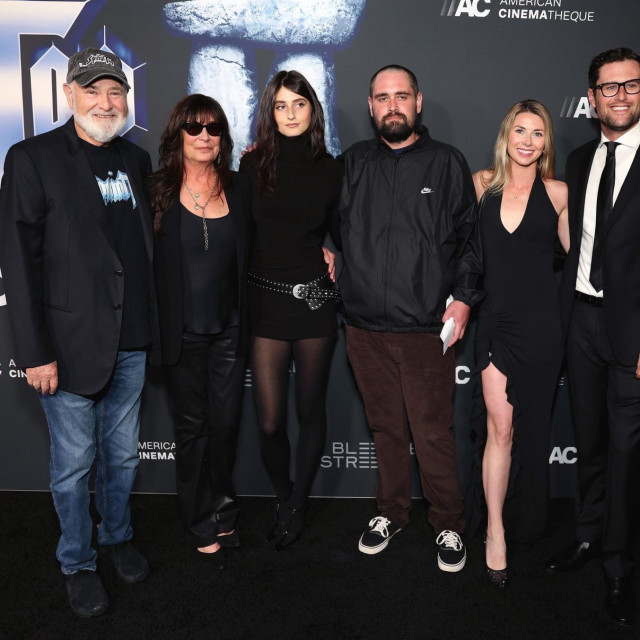 Rob Reiner, Michele Reiner, Romy Reiner, Nick Reiner, Maria Gilfillan i Jake Reiner u rujnu 2025.